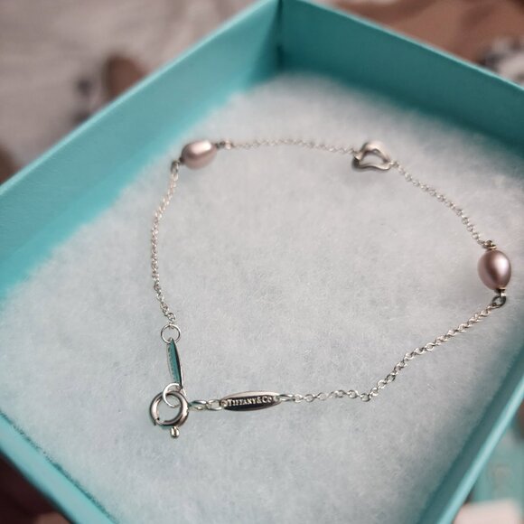 TIFFANY NECKLACE AND BRACELET